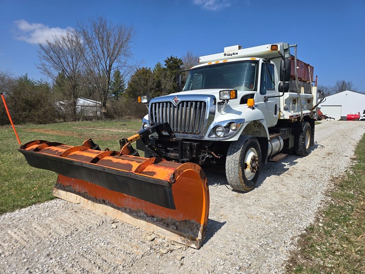 2015-international-workstar-7400-image-1