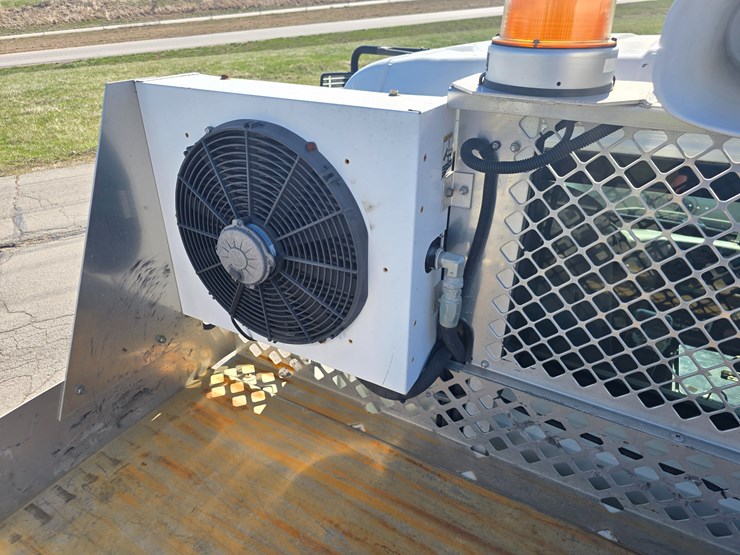 2008-international-durastar-4300-image-78