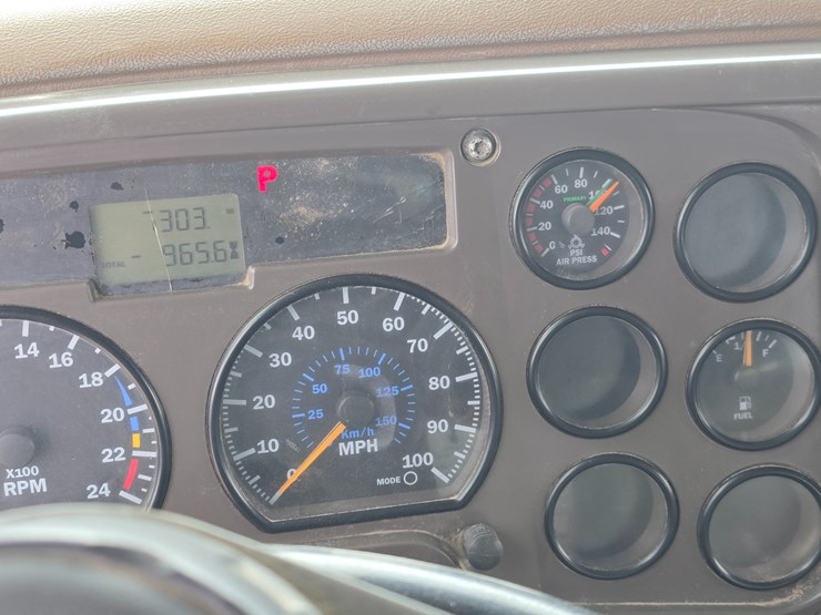 #22591-•-2007-mack-cv713-granite-roll-off-truck-image-60