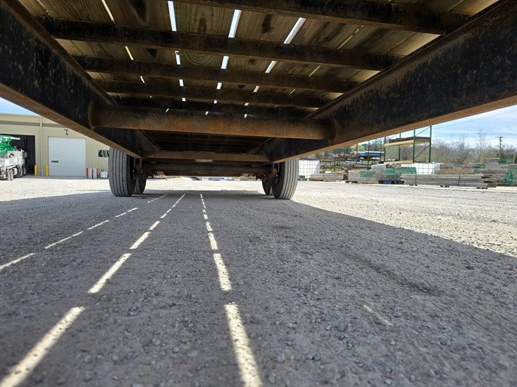 #22628-•-2005-bales-gooseneck-trailer-image-47