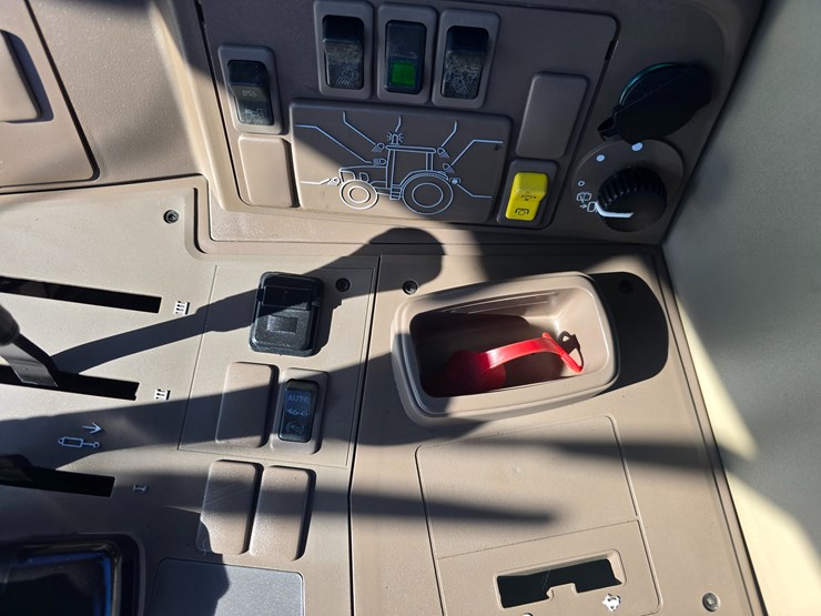 2016-john-deere-6110m-image-57