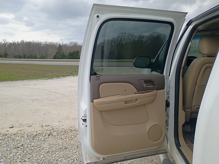 2013-chevrolet-2500-image-62