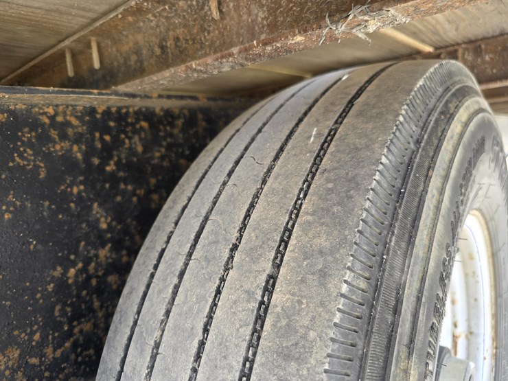 #22628-•-2005-bales-gooseneck-trailer-image-40