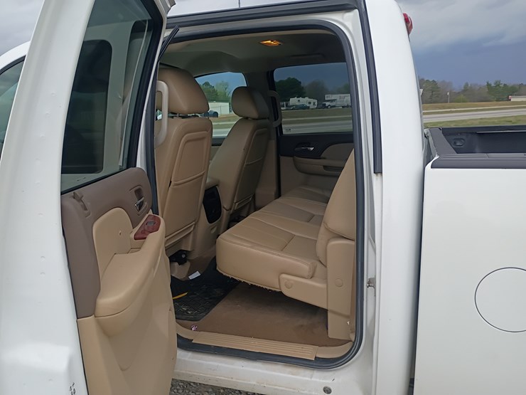 2013-chevrolet-2500-image-61