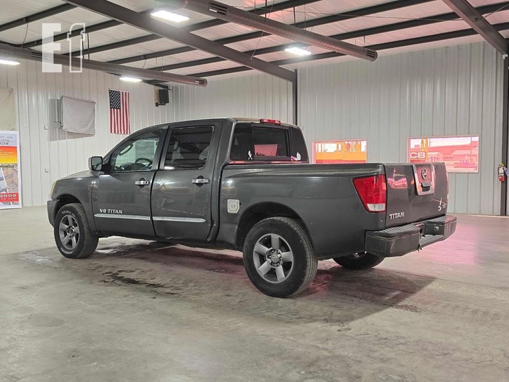 2006-nissan-titan-image-4