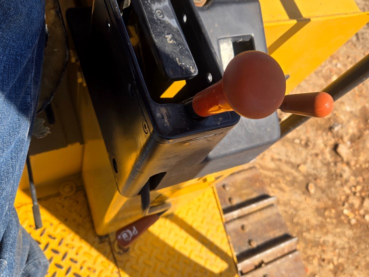 1998-deere-650g-image-36