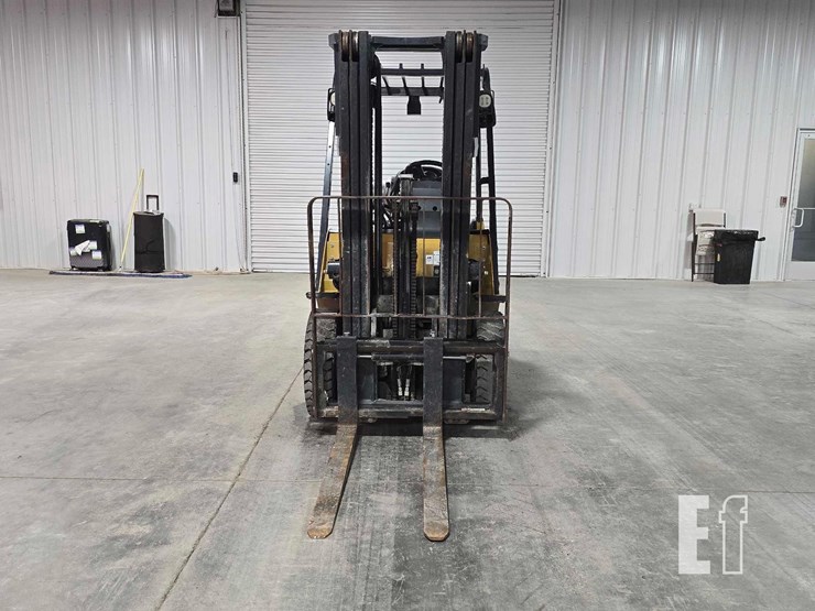 2021-caterpillar-gp25n-image-7