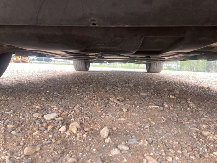 2014-mercedes-benz-gl450-image-25