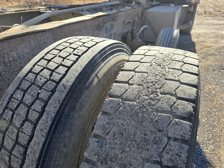 1998-mack-rd688s-image-68