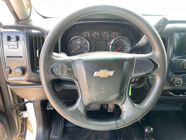 2015-chevrolet-silverado-3500-image-12