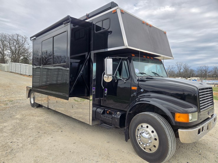 1990-international-4900-image-30