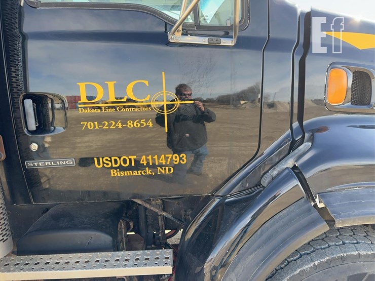 2005-sterling-lt9500-image-22