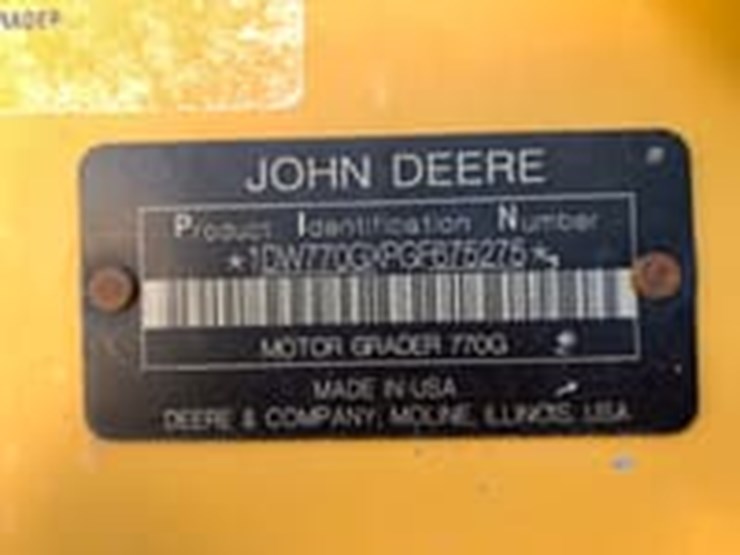 2016-deere-770g-image-10