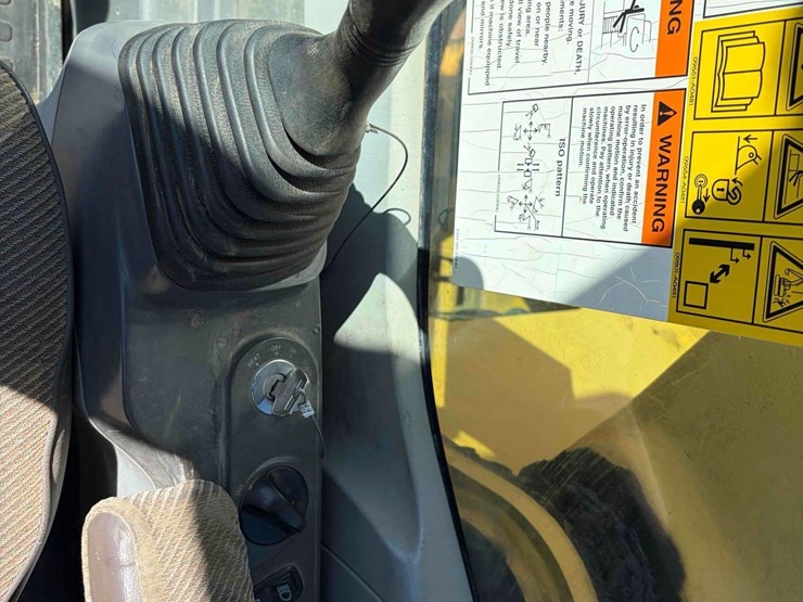 komatsu-pc200-lc-7-image-16