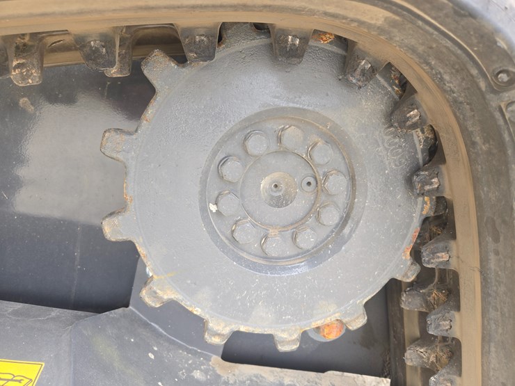 2023-new-holland-c314-image-40