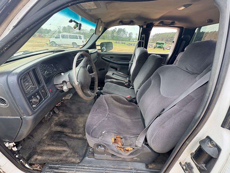 2001-gmc-sierra-2500-image-12