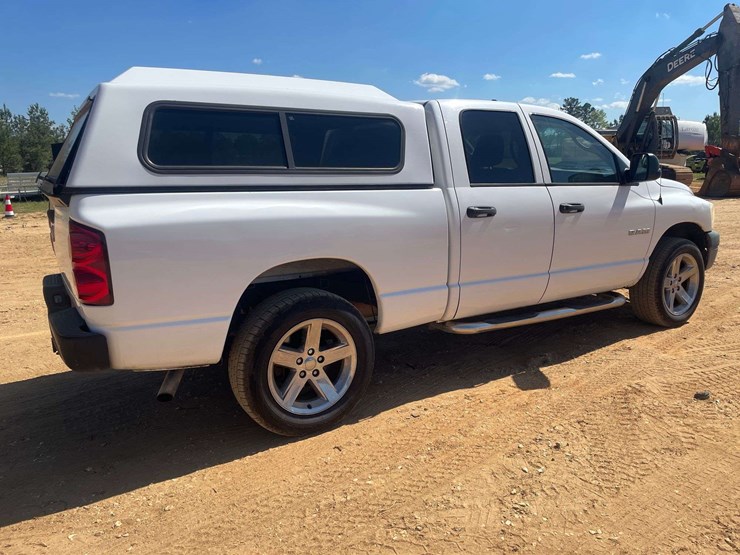 2008-dodge-ram-1500-image-3