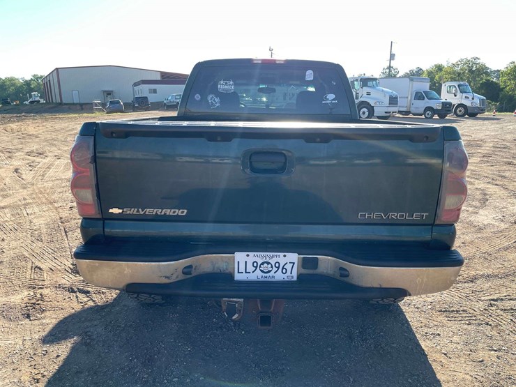 2005-chevrolet-silverado-1500-image-6