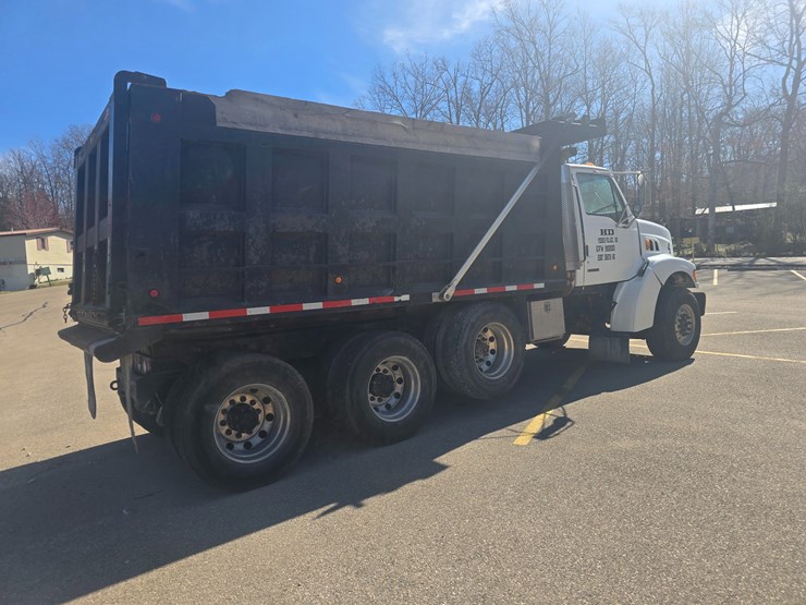 2001-sterling-l9500-image-14