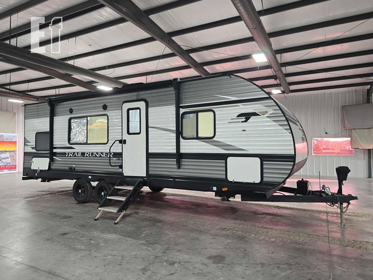 2022-heartland-trail-runner-25jm-image-2