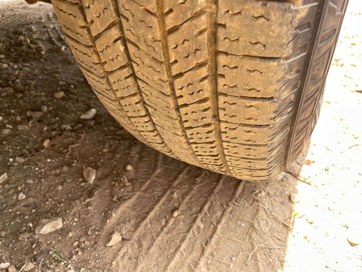 2018-chevrolet-express-2500-image-23