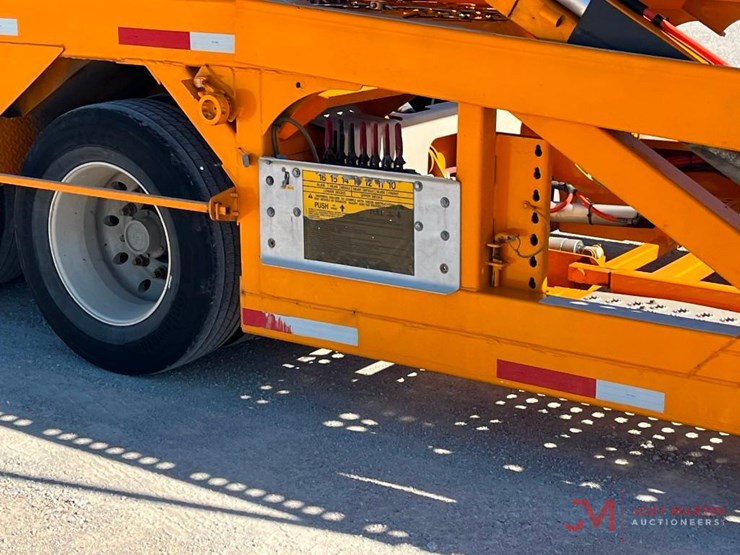 2015-peterbilt-365-image-10