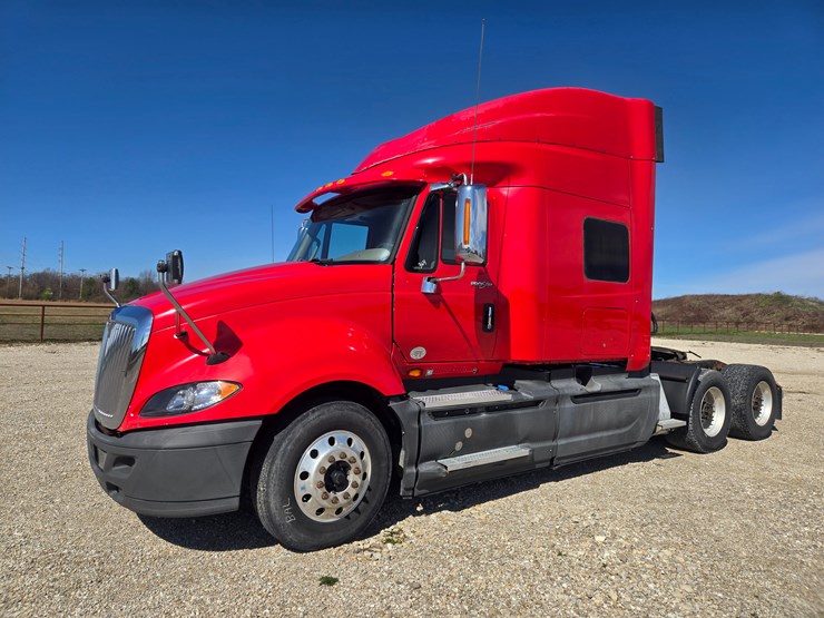 2014-international-prostar-image-5