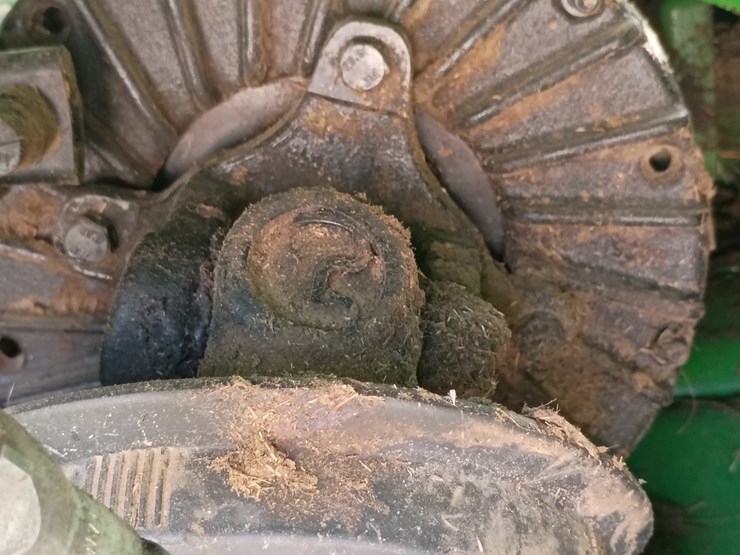 2014-john-deere-469-image-13