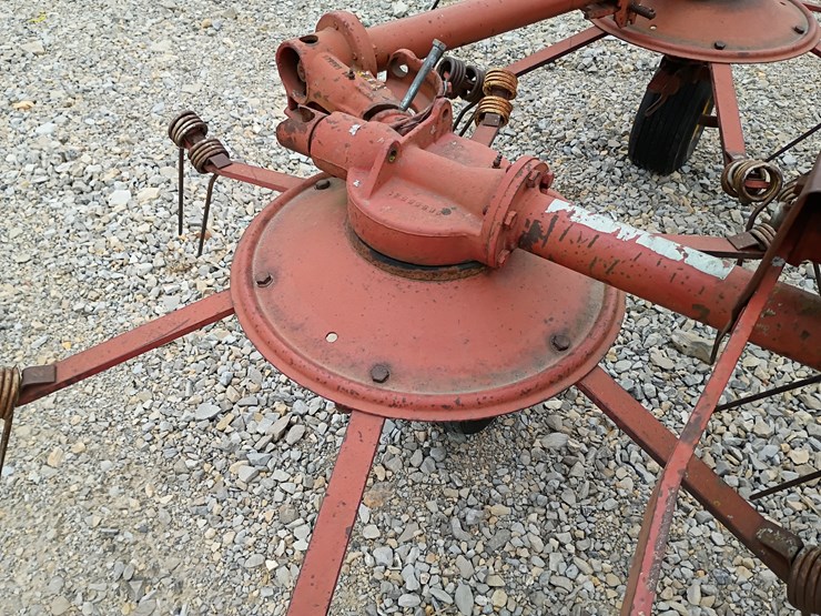 new-holland-540-image-14