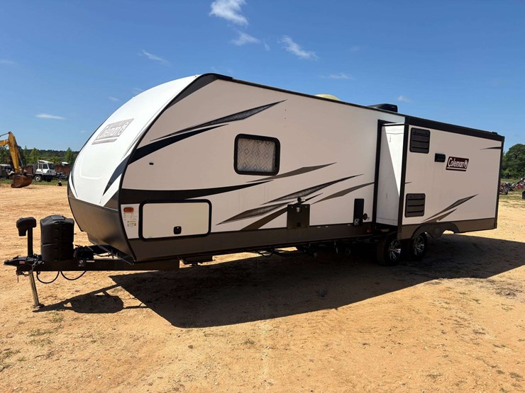 2020-coleman-dutchman-travel-trailer-image-1