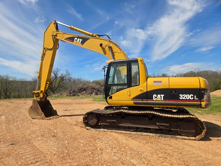2003-caterpillar-320c-image-12