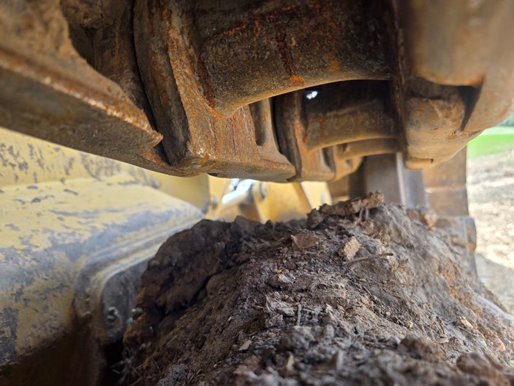 2005-caterpillar-953c-image-74