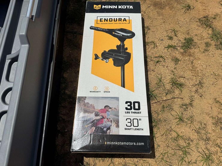 quest-angler-2-person-fishing-boat-w/trolling-motor-&-power-center-image-10