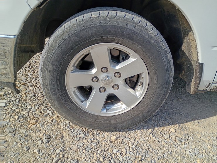 2012-dodge-1500-image-69