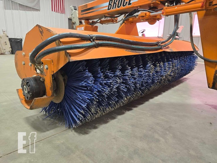 2018-broce-bw260-image-12