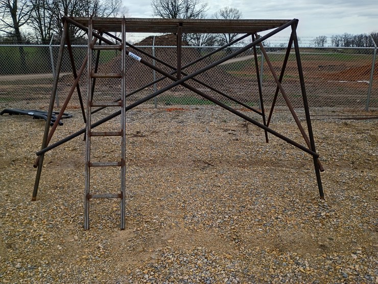#22184-•-6ft-elevated-platform-w/-ladder-image-2