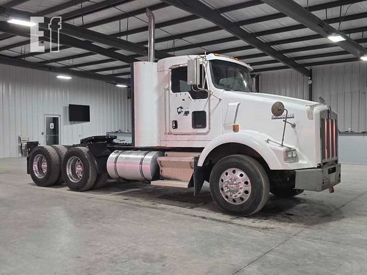2003-kenworth-t800-image-2