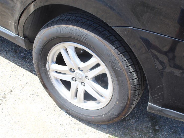 2010-hyundai-santa-fe-image-6