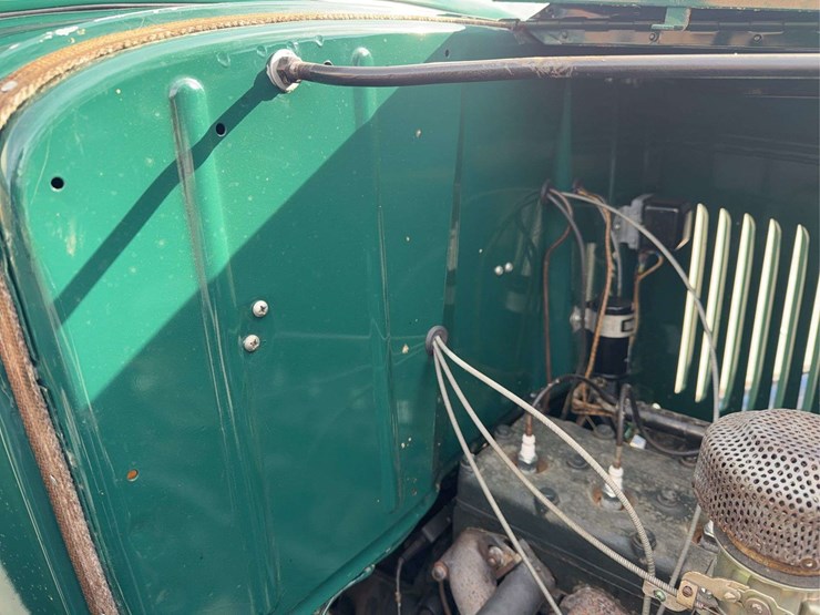 1934-international-c-1-canopy-express-image-77