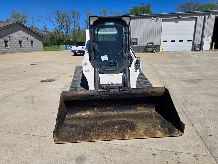 2020-bobcat-t770-image-17