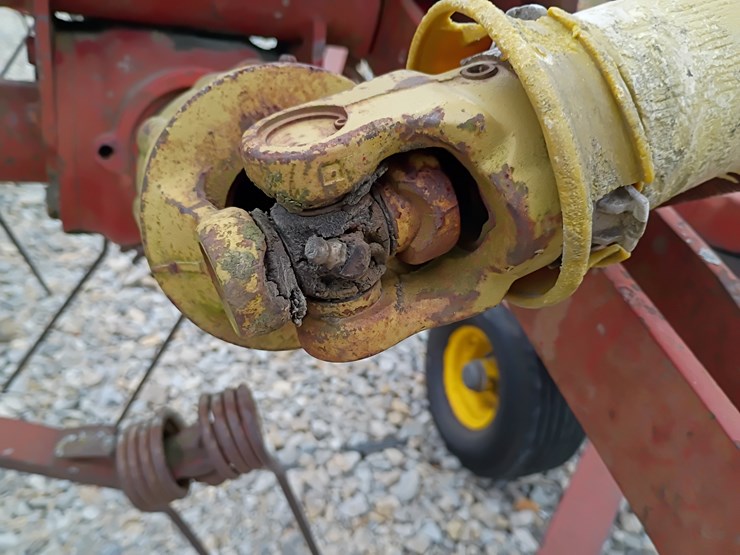 new-holland-540-image-12