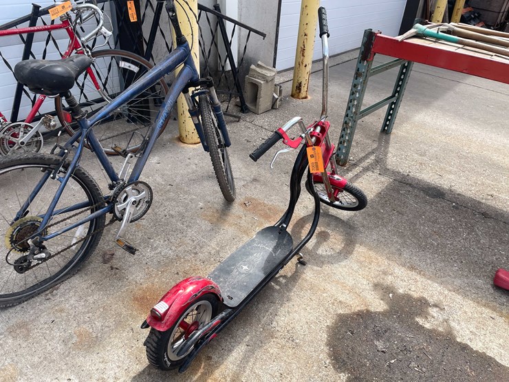 #7069-•-schwinn-scooter-(o4)-image-2