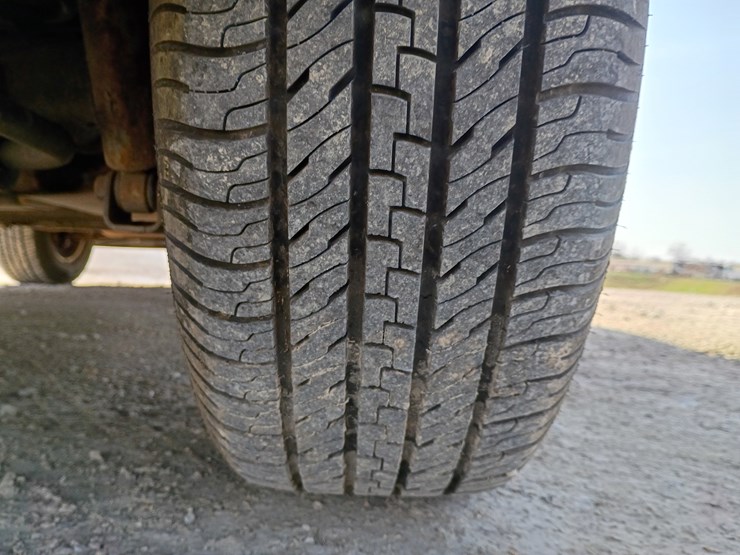 2010-chevrolet-tahoe-image-86