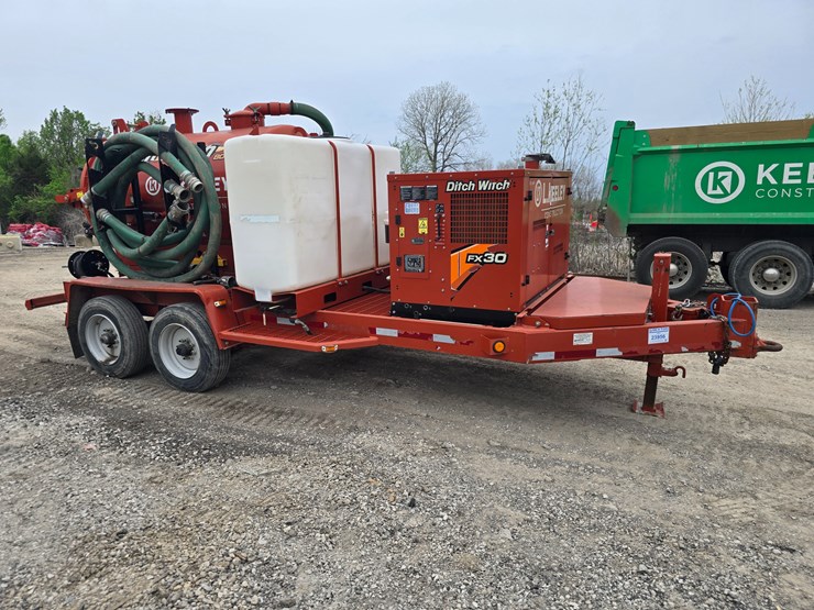 2017-ditch-witch-fx30-image-25