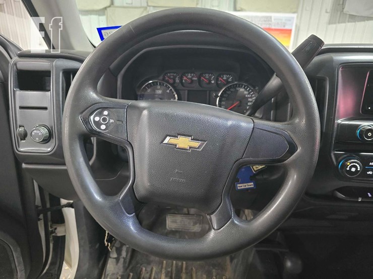 2015-chevrolet-silverado-1500-image-10