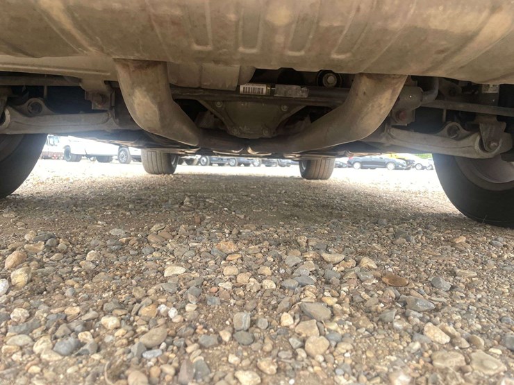 2014-mercedes-benz-gl450-image-24