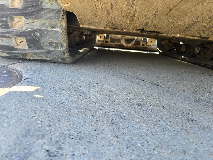 2020-bobcat-t770-image-40