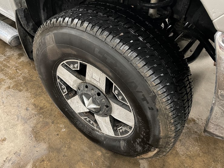 2012-dodge-3500-image-102