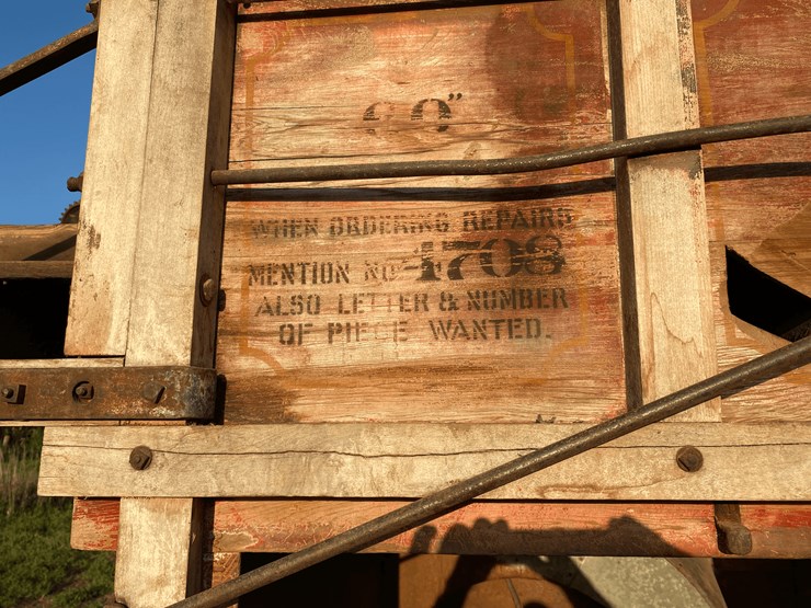 1911-russell-36-x-60-wood-threshing-machine-image-6