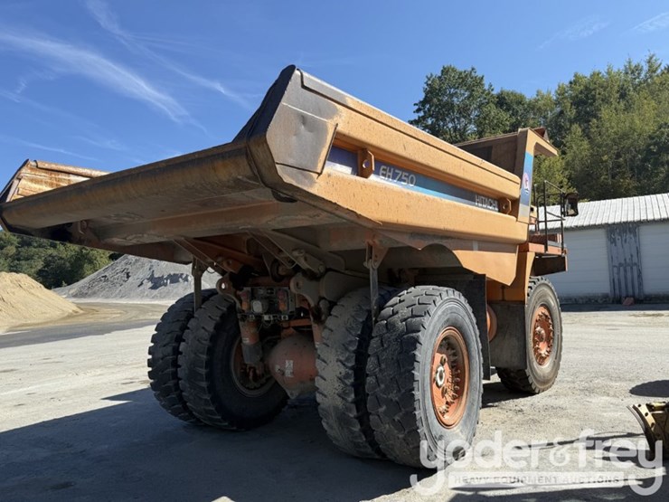 2006-hitachi-eh750-3-image-5